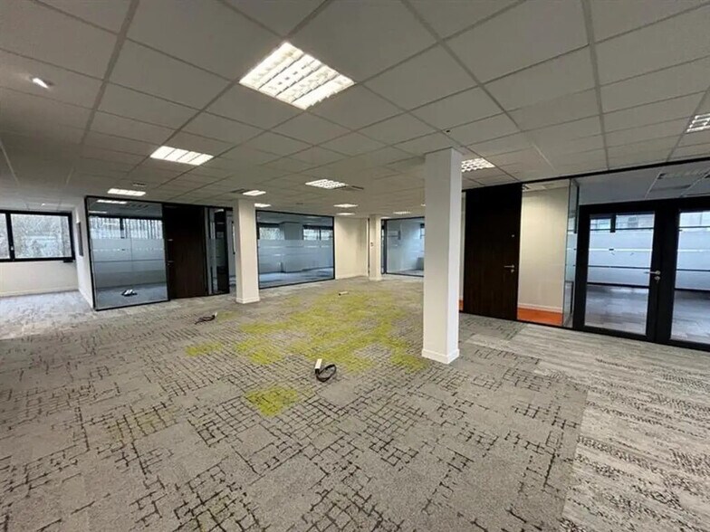 Office in Dijon to rent - Building Photo - Image 3 of 5