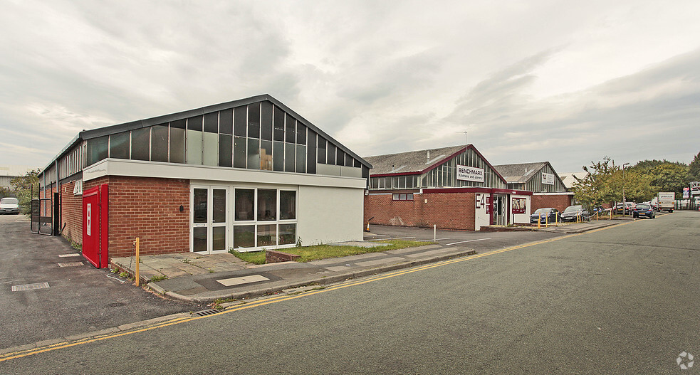 Countess Ave, Cheadle for rent - Building Photo - Image 2 of 7