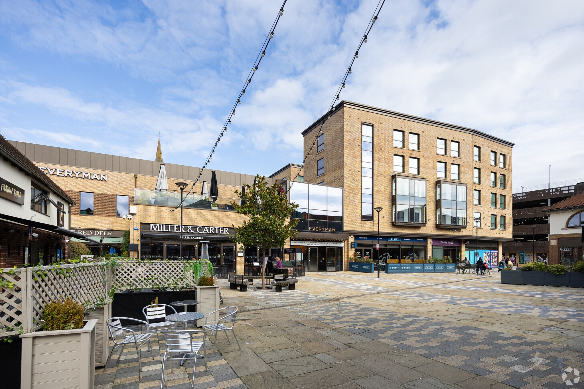 Piries Pl, Horsham for sale Primary Photo- Image 1 of 1