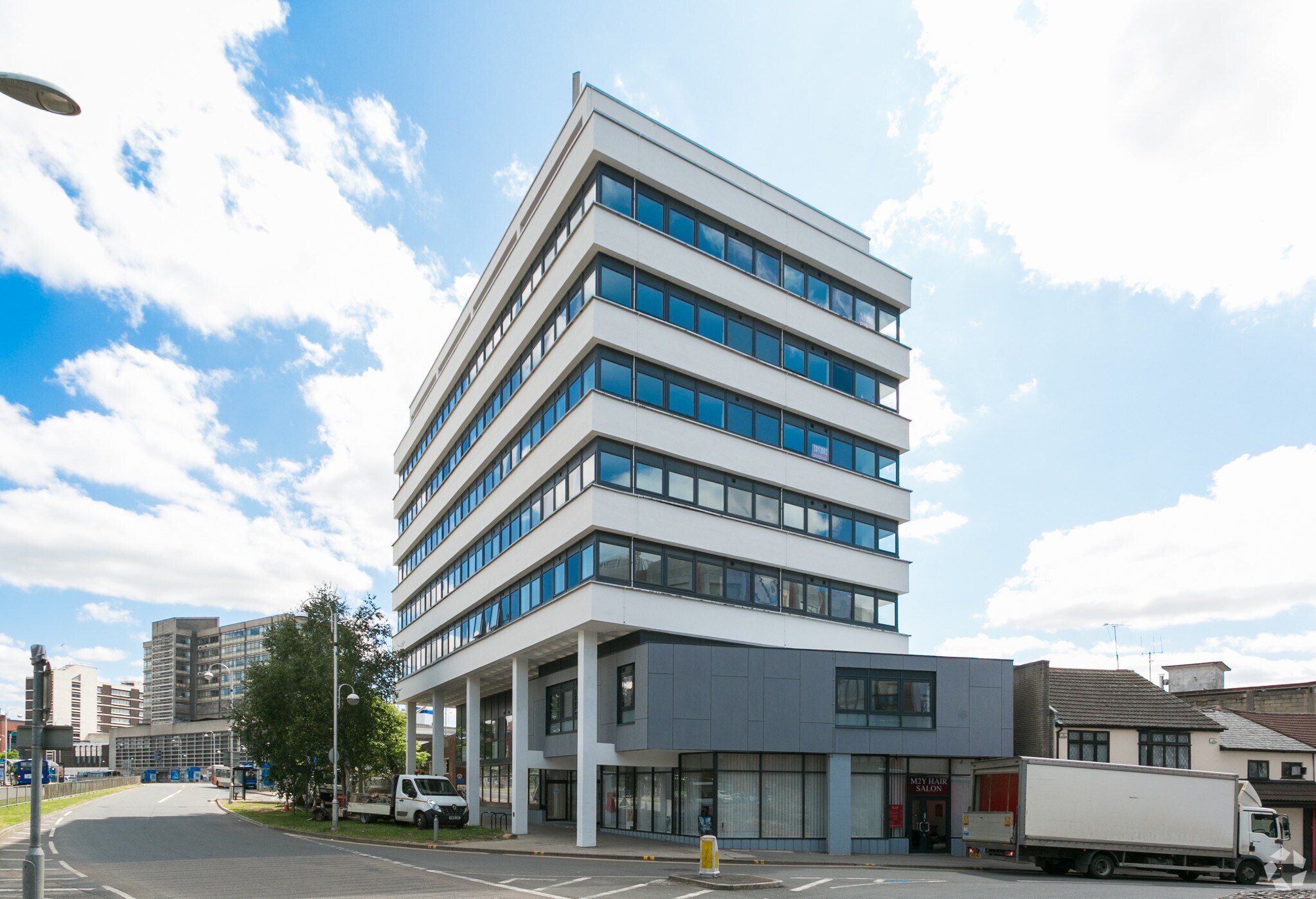 19 Fleming Way, Swindon for sale Primary Photo- Image 1 of 1