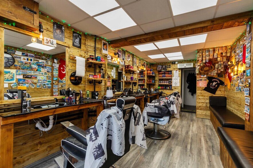 9 New St, Donaghadee for sale - Interior Photo - Image 3 of 5