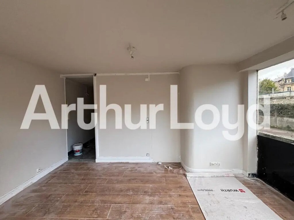 Location Commerce 44 m² - Photo 1