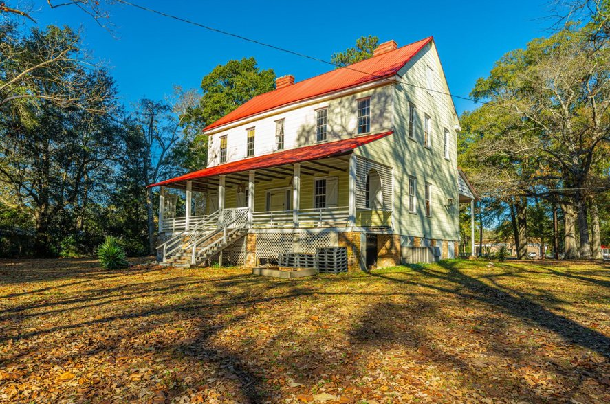 109 Porcher Ave, Eutawville, SC for sale - Building Photo - Image 2 of 3