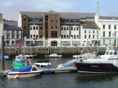 18-20 North Quay, Douglas to rent - Building Photo - Image 1 of 1