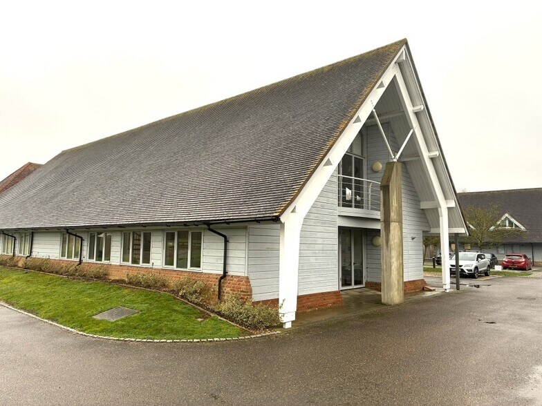Duxford Rd, Saffron Walden to rent - Building Photo - Image 3 of 3