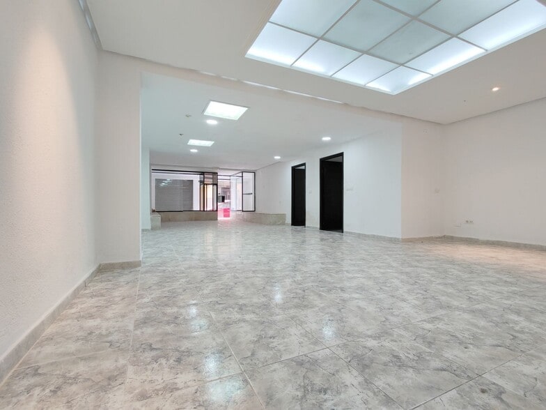 Blas, 68, Elche, Alicante for sale - Interior Photo - Image 2 of 17