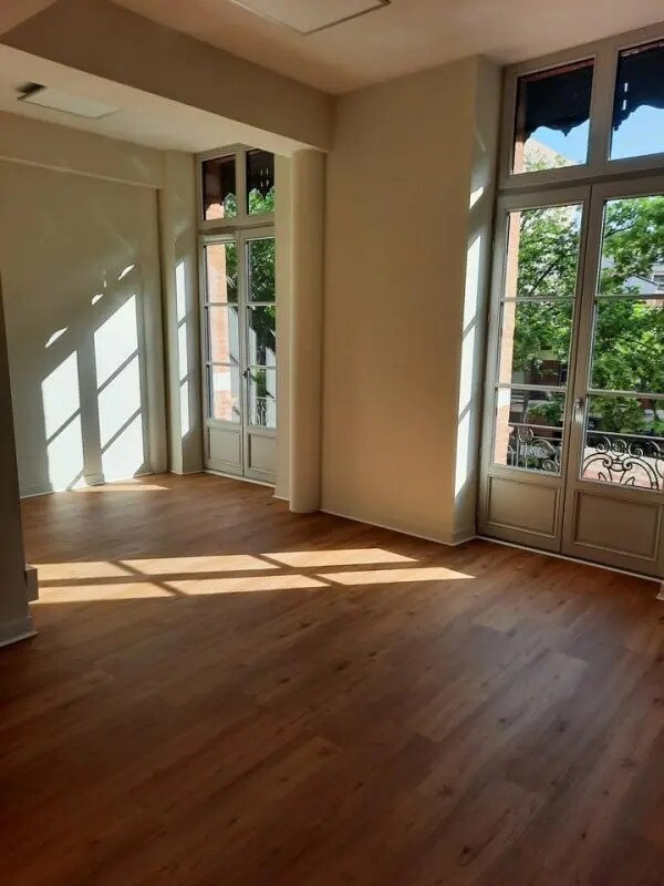 Location Bureaux 106 m² - Photo 1
