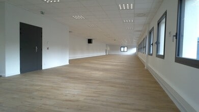 Avenue De La Fleuride, Aubagne to rent Interior Photo- Image 2 of 5
