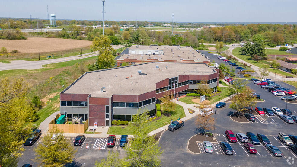 4355 Ferguson Dr, Cincinnati, OH for rent - Aerial - Image 3 of 4