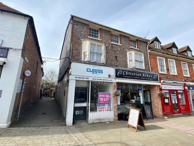 9a-9b High St, Hungerford to rent Building Photo- Image 1 of 4