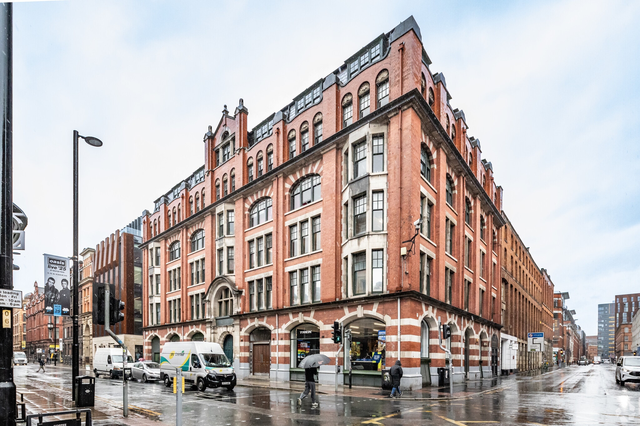 31 Dale St, Manchester to rent Building Photo- Image 1 of 3
