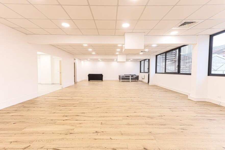 55 Avenue Danielle Casanova, Ivry-sur-Seine to rent - Interior Photo - Image 1 of 18