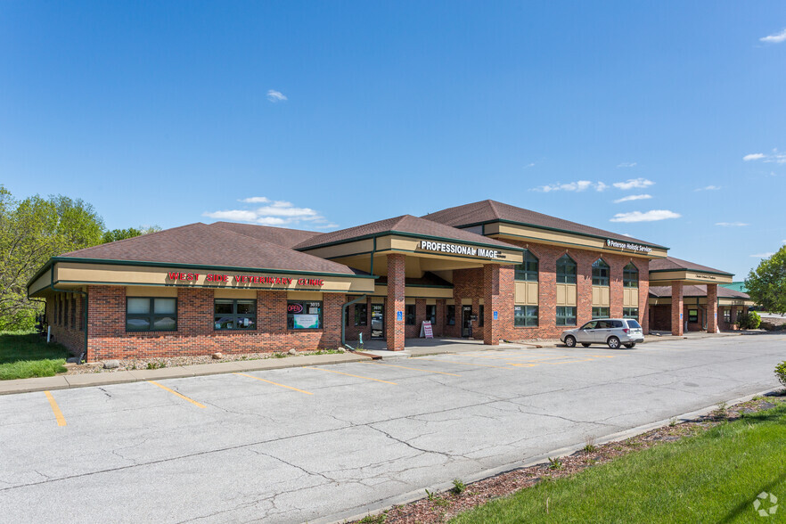 3005 86th St, Urbandale, IA for rent - Primary Photo - Image 1 of 8