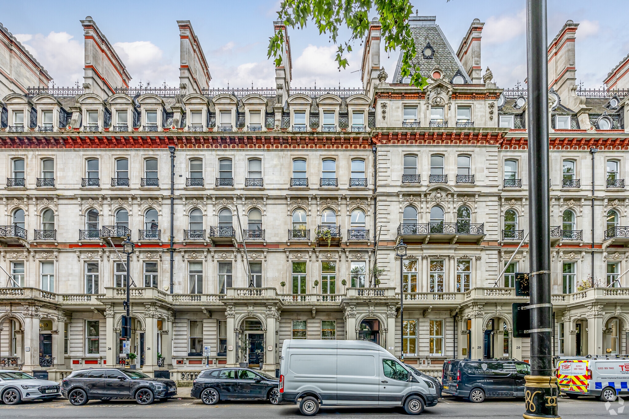 22 Grosvenor Gdns, London to rent Primary Photo- Image 1 of 45