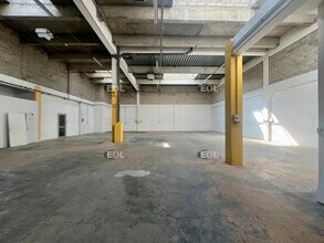 Light Industrial in Aulnay-sous-Bois to rent Interior Photo- Image 2 of 23