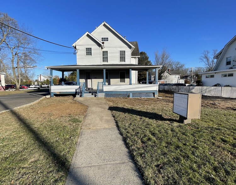 28 N Main St, Marlboro, NJ for sale - Building Photo - Image 1 of 1