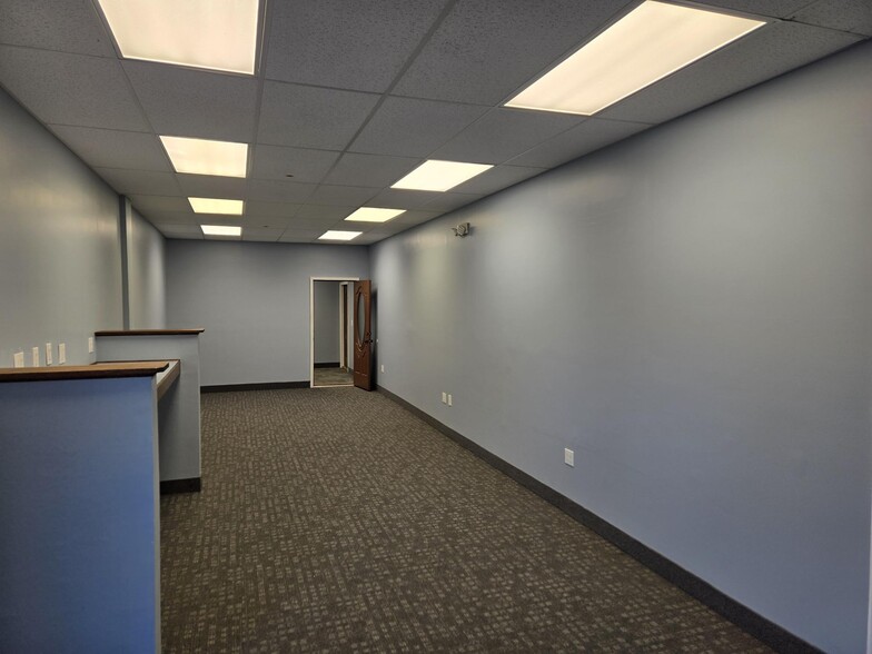 35 Mill Street Central, Marlborough, MA for rent - Building Photo - Image 3 of 9