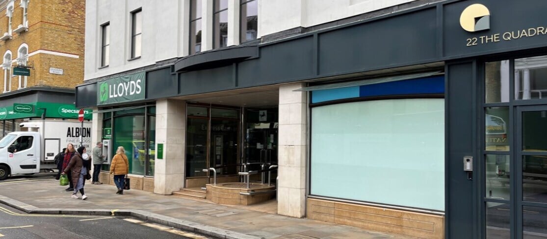 17-18 The Quadrant, Richmond to rent Primary Photo- Image 1 of 2