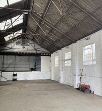 Embankment Rd, Kingsbridge to rent Interior Photo- Image 1 of 1