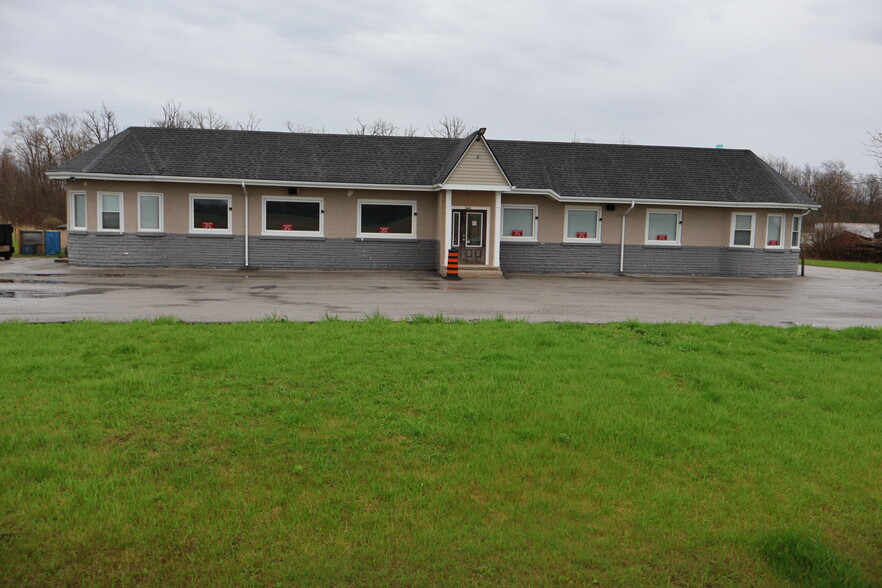 1644 Merrittville Hwy, Thorold, ON for rent - Building Photo - Image 1 of 7