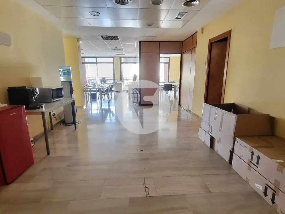 Barcelona, BAR 08015 -  -  - Interior Photo - Image 1 of 4