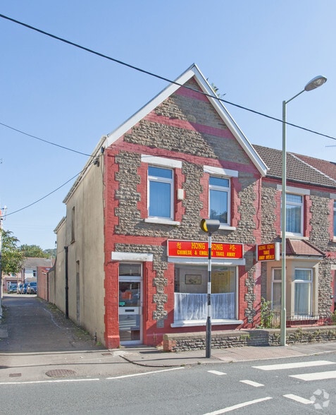 53 Cardiff Rd, Taffs Well for sale - Primary Photo - Image 1 of 2
