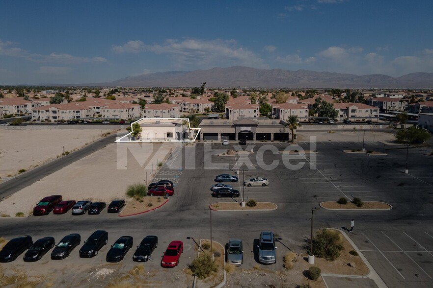 3050 W Cheyenne Ave, North Las Vegas, NV for rent - Aerial - Image 2 of 13