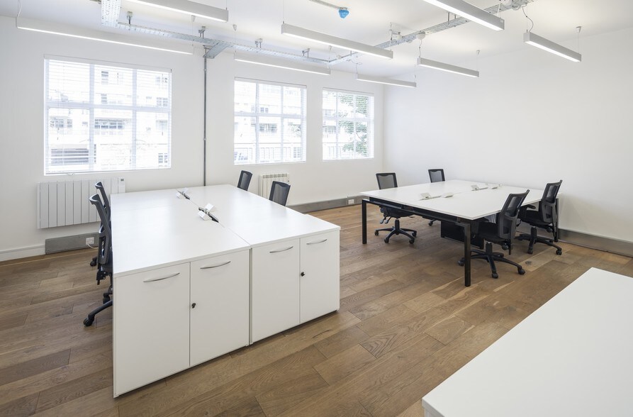 44-48 Wharf Rd, London to rent - Interior Photo - Image 2 of 159