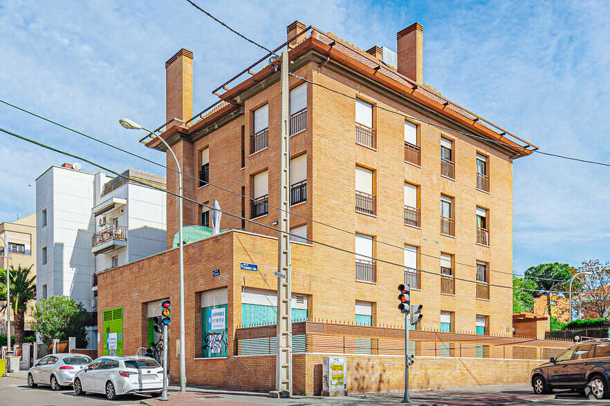 Calle Fernández Caro, 11, Madrid, Madrid for sale - Primary Photo - Image 1 of 1