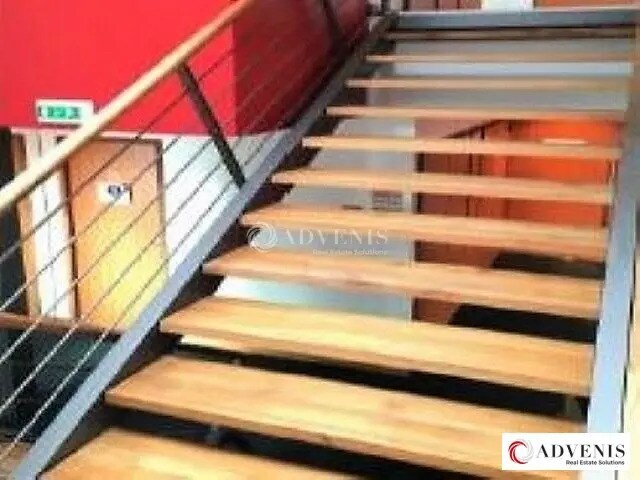 Office in Mérignac to rent - Interior Photo - Image 2 of 7