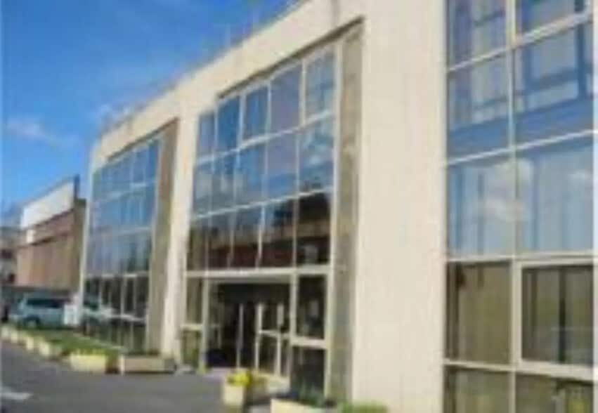 1-7 Rue Henri De France, Bezons to rent - Building Photo - Image 1 of 7