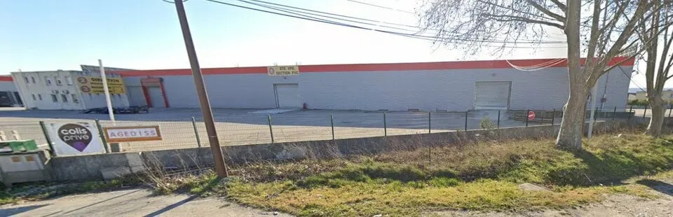 368 D, Gignac-la-Nerthe to rent Building Photo- Image 1 of 2