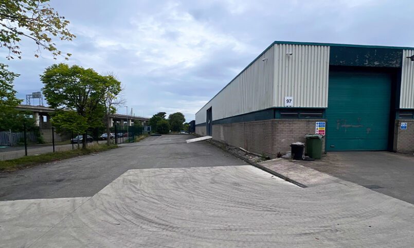 97-100 Chadwick Rd, Runcorn to rent Building Photo- Image 1 of 3