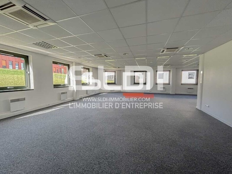 127/101 Chemin Vert, Limonest to rent - Interior Photo - Image 3 of 12