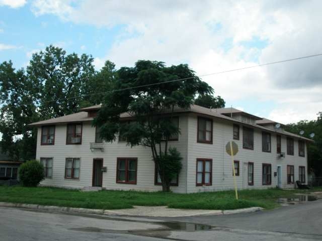 541 Hammond Ave, San Antonio, TX for sale - Building Photo - Image 2 of 9