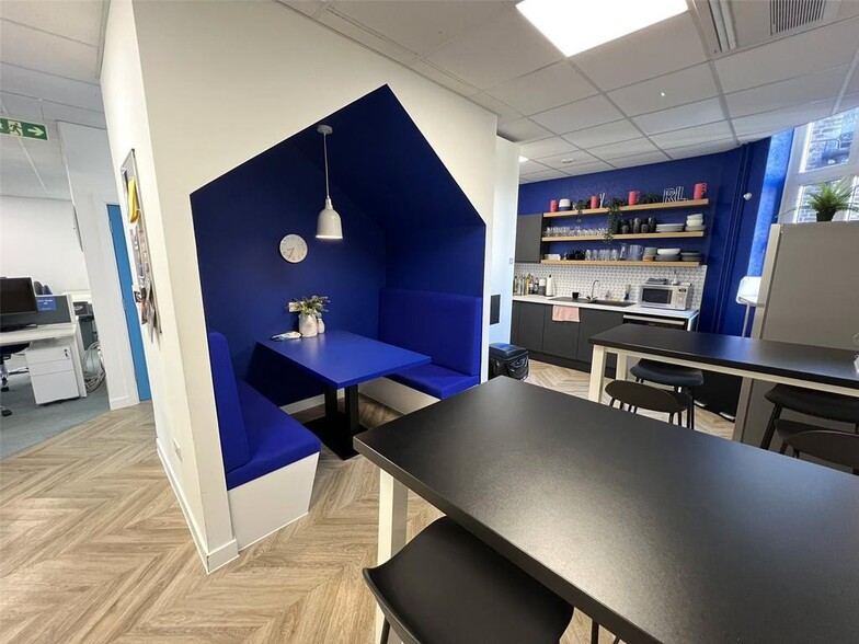 19-20 Clifftown Rd, Southend On Sea to rent - Building Photo - Image 2 of 20