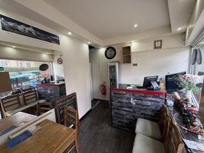 16 Marischal Pl, Edinburgh to rent Interior Photo- Image 1 of 2