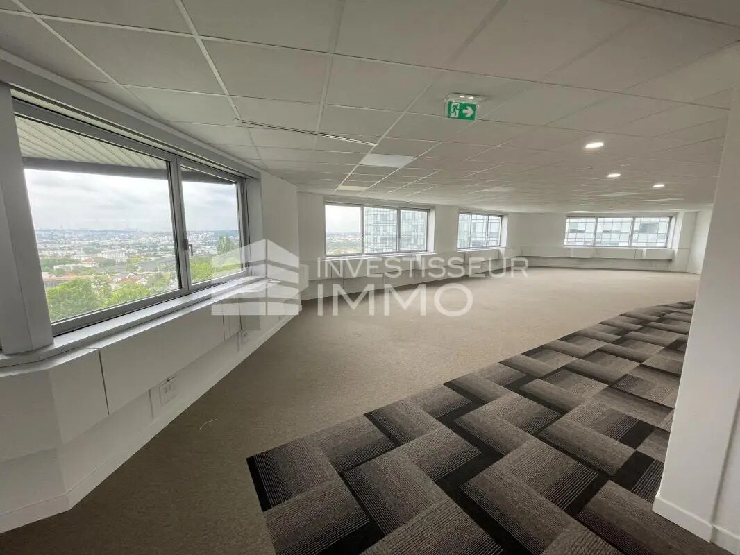 Office in Noisy-le-Grand to rent Interior Photo- Image 1 of 5