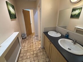 St Marys Walk, Maidenhead to rent Interior Photo- Image 1 of 6