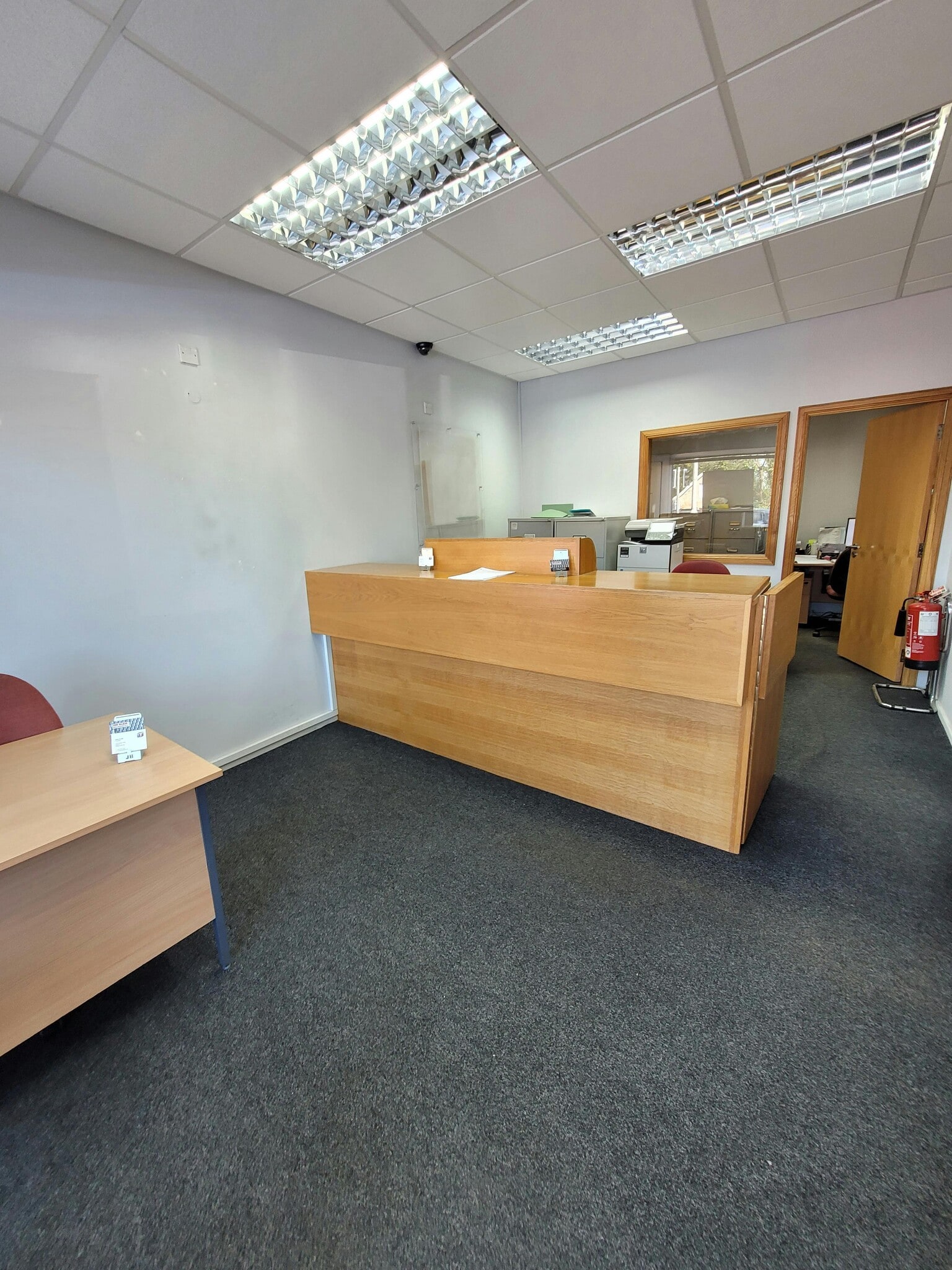 223 Fenwick Rd, Giffnock to rent Building Photo- Image 1 of 2