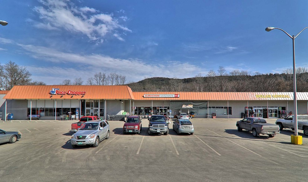 Retail in Windsor, VT for sale - Primary Photo - Image 1 of 1