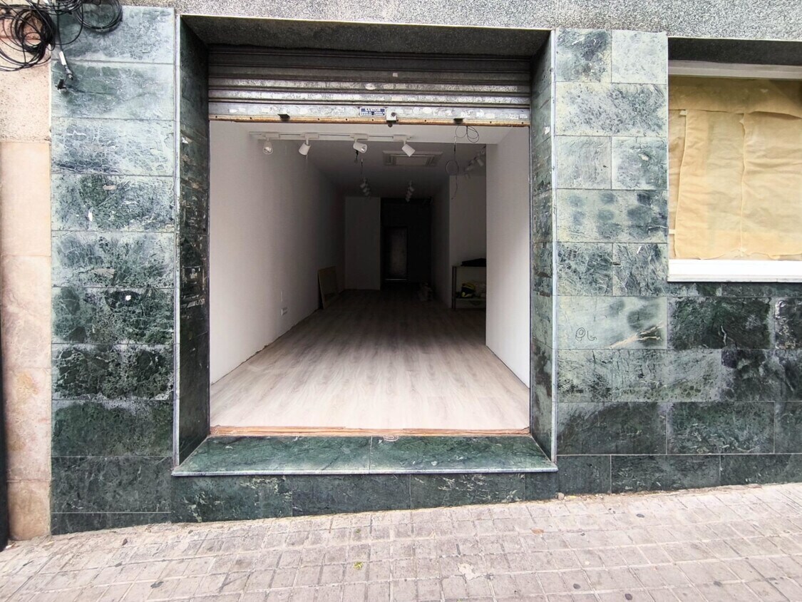 Avenida de Tomás Giménez, 54, L'Hospitalet de Llobregat, Barcelona for sale Primary Photo- Image 1 of 4