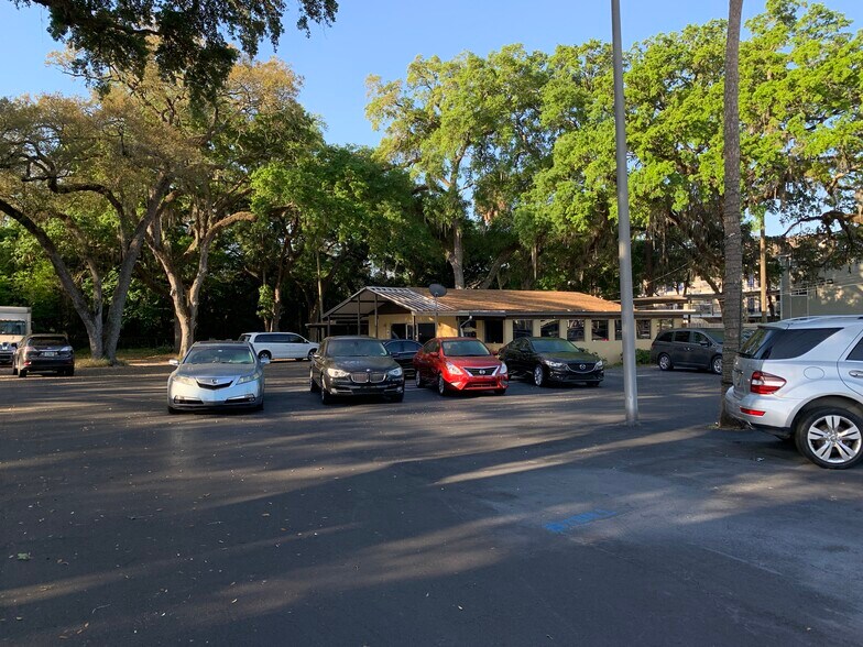 6852 W Hillsborough Ave, Tampa 33634 UK