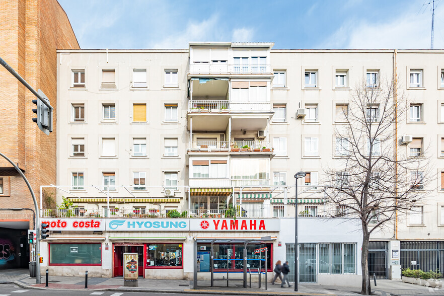 Calle De Cartagena, 64, Madrid, Madrid for sale - Primary Photo - Image 1 of 2