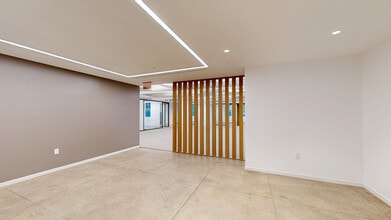 122 E 42nd St, New York, NY to rent Matterport 3D Scan- Image 1 of 7