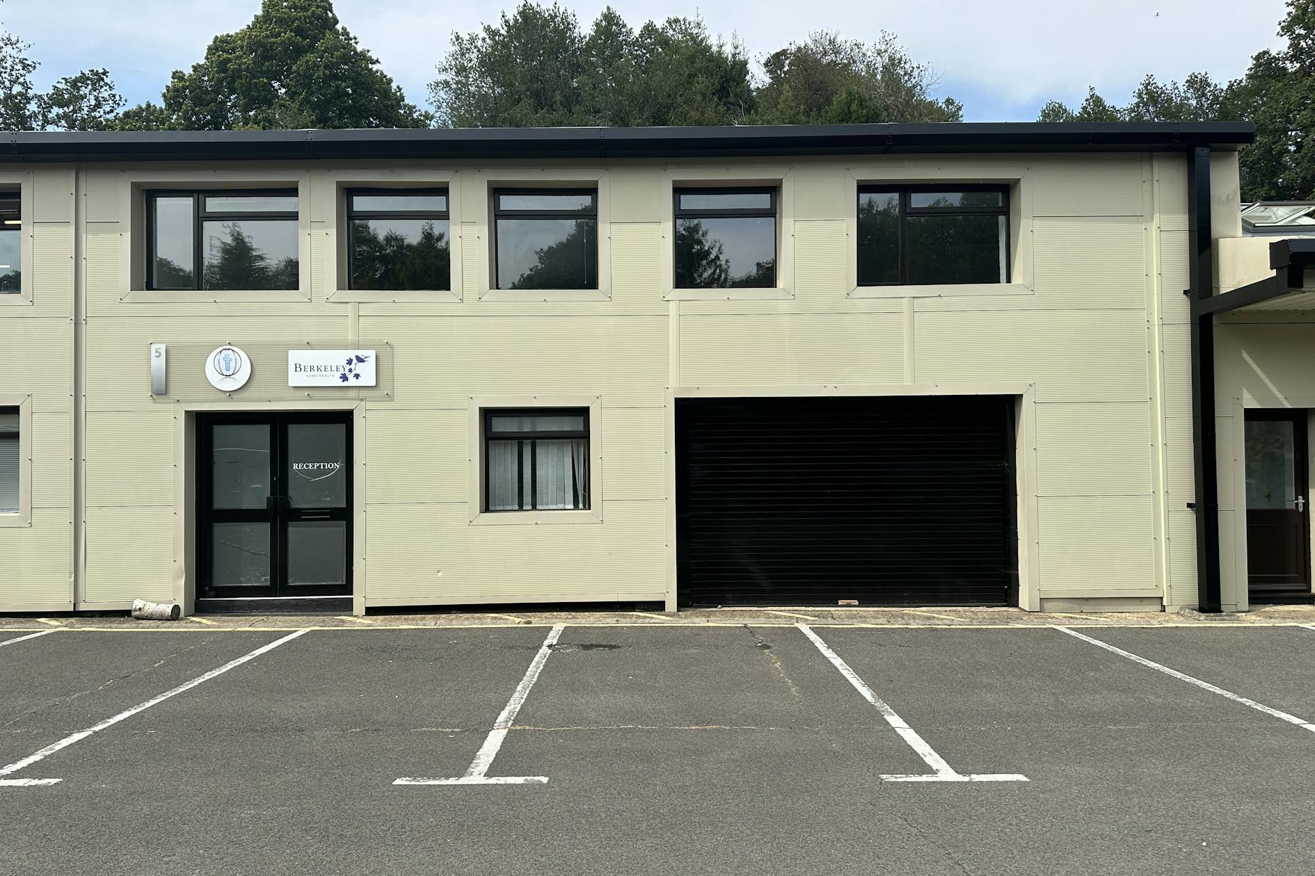 Monks Walk, Farnham for sale Primary Photo- Image 1 of 1