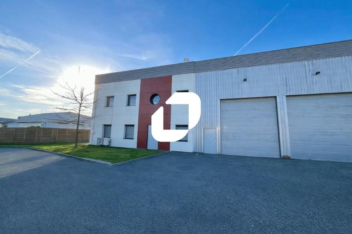 Light Industrial in Dagneux for sale Building Photo- Image 1 of 17