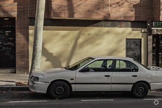 Retail in Madrid, Madrid to rent Interior Photo- Image 1 of 1