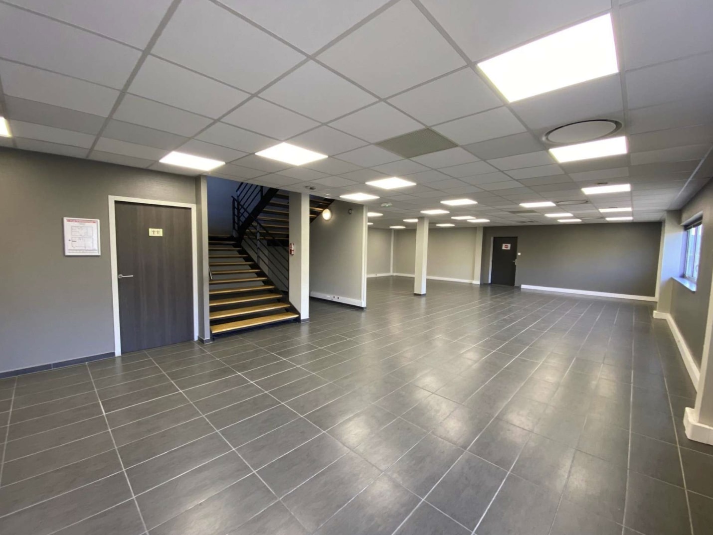 50 Rue Jean Zay, Saint-Priest to rent Interior Photo- Image 1 of 3