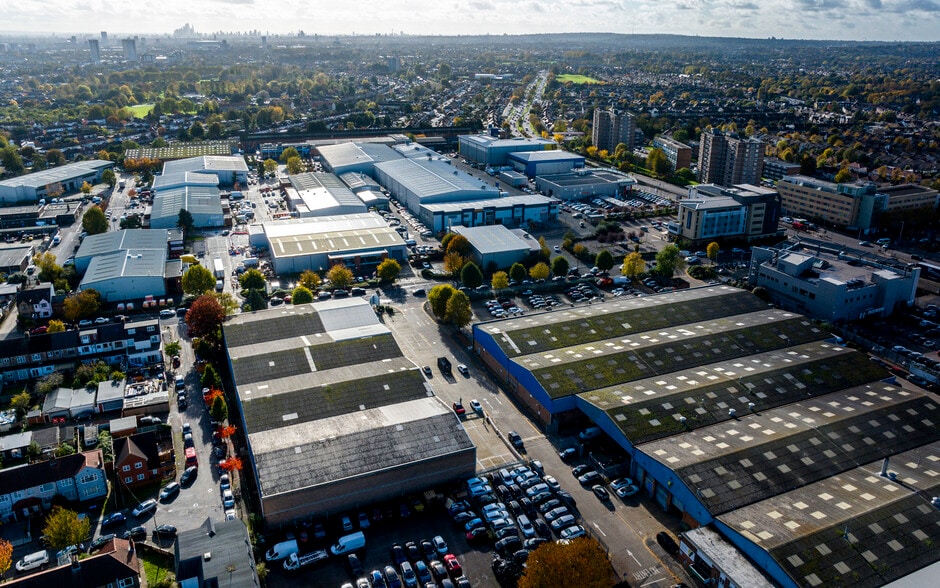 240-242 Lincoln Rd, Enfield to rent - Aerial - Image 2 of 7